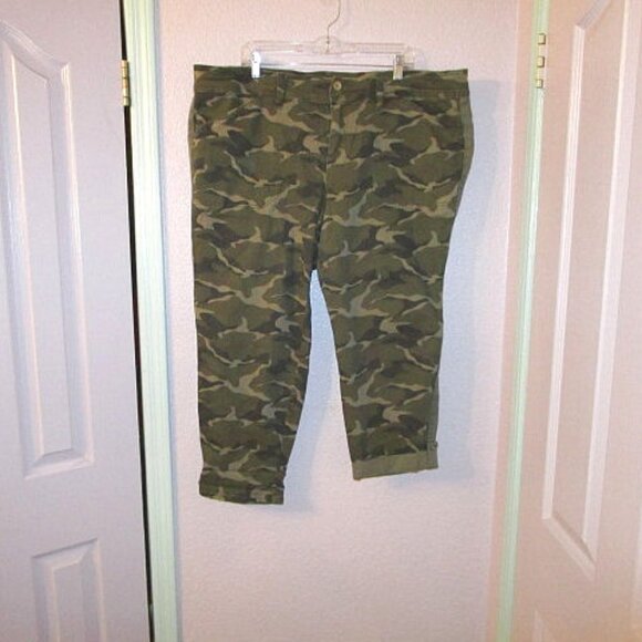 Torrid Camo Pants Womens Size 22 Stretch High Rise Utility Grunge Forest Goblin - Picture 1 of 11